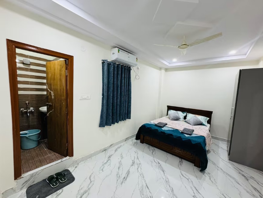 Charter Stays 1BHK with Terrace Garden in Kondapur Near HITEC City - Tap to explore photos