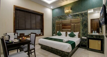 Hotel HSP Suites Room Type - Super Deluxe Room With Dining Space