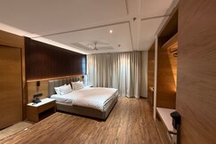 Signature Suite By The Lazy Host