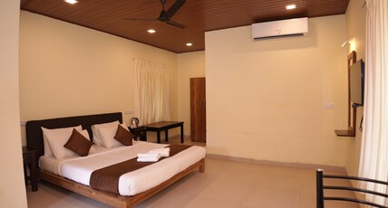 Country Club Resort Kovalam Room Type - Standard Room