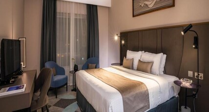 Hotel Holiday International Room Type - Standard Lagoon View Exclusive