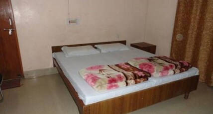 Tanishq Residency Room Type - DOUBLE BED ROOM