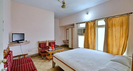 Hotel Pankaj 500meters from Gaya Railway Station Room Type - Standard AC Room Hotel Pankaj 500meters from Gaya Railway Station Room Type - Standard AC Room