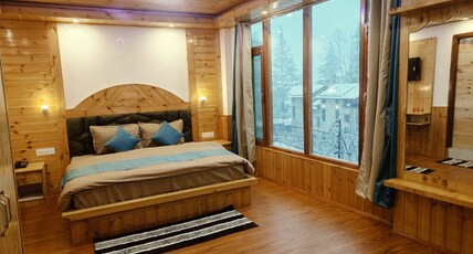 Green Woods Old Manali Hotel And Cafe Room Type - Super Deluxe Room