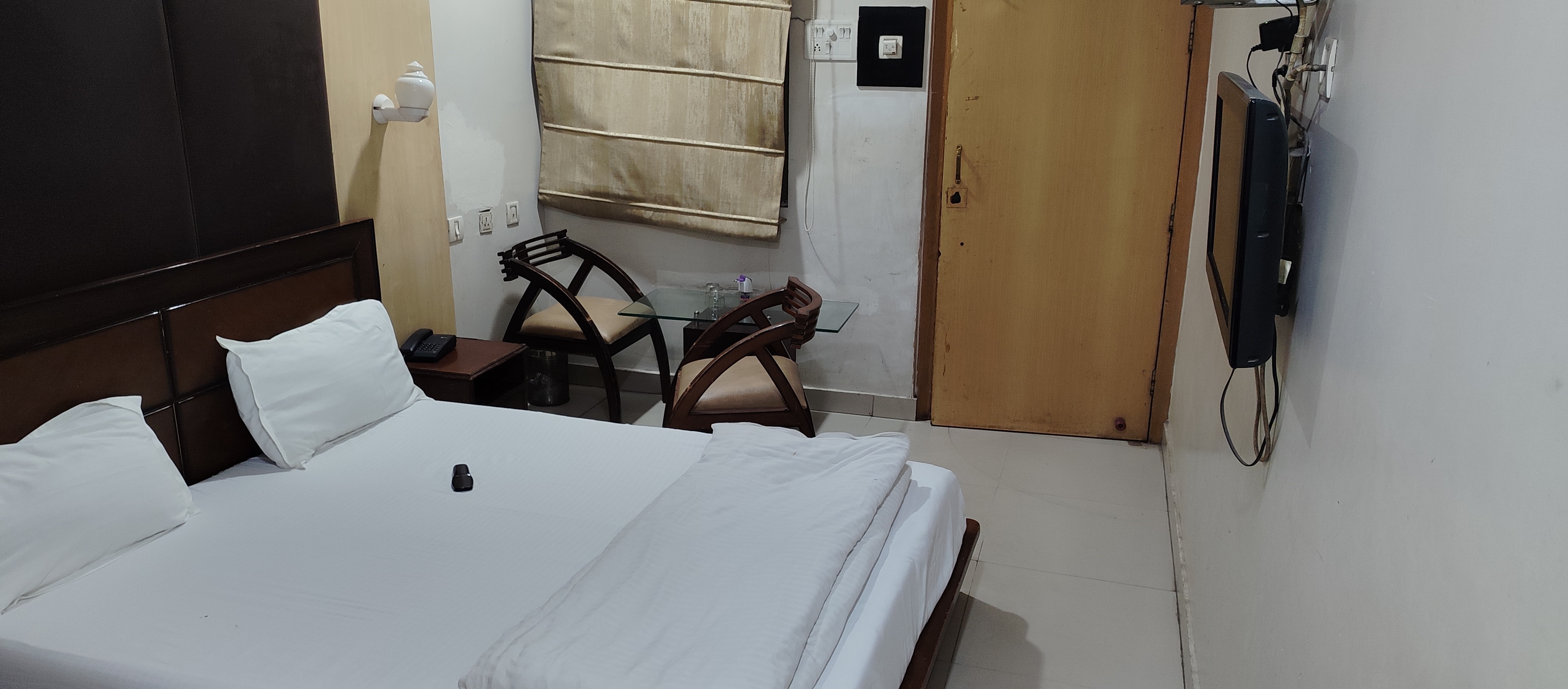 Hotel Renuka Inn - Tap to explore photos