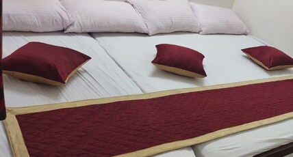 Sri Kanchi Rooms Room Type - Standard 4 Bed Family AC Room