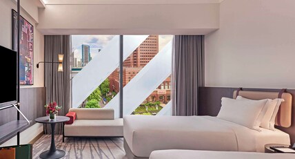 Pullman Singapore Orchard Room Type - Premier Room, 2 Single Beds, Orchard-Paragon View