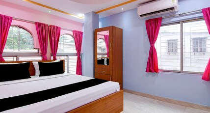 Hotel O VIP Road Formerly Elite Palace Room Type - Deluxe