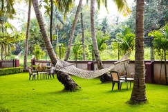 Lazy Frog Guesthouse Carmona, Goa