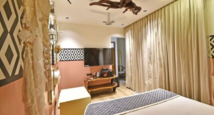 Blissful stay and Tint Of Mint Room Type - Mirror of Boho Dreams - Blissful Stay