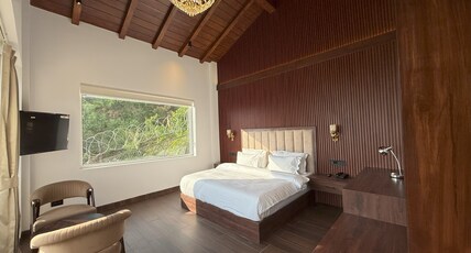 Country Inn Mukteshwar Room Type - Premium Cottage with Balcony