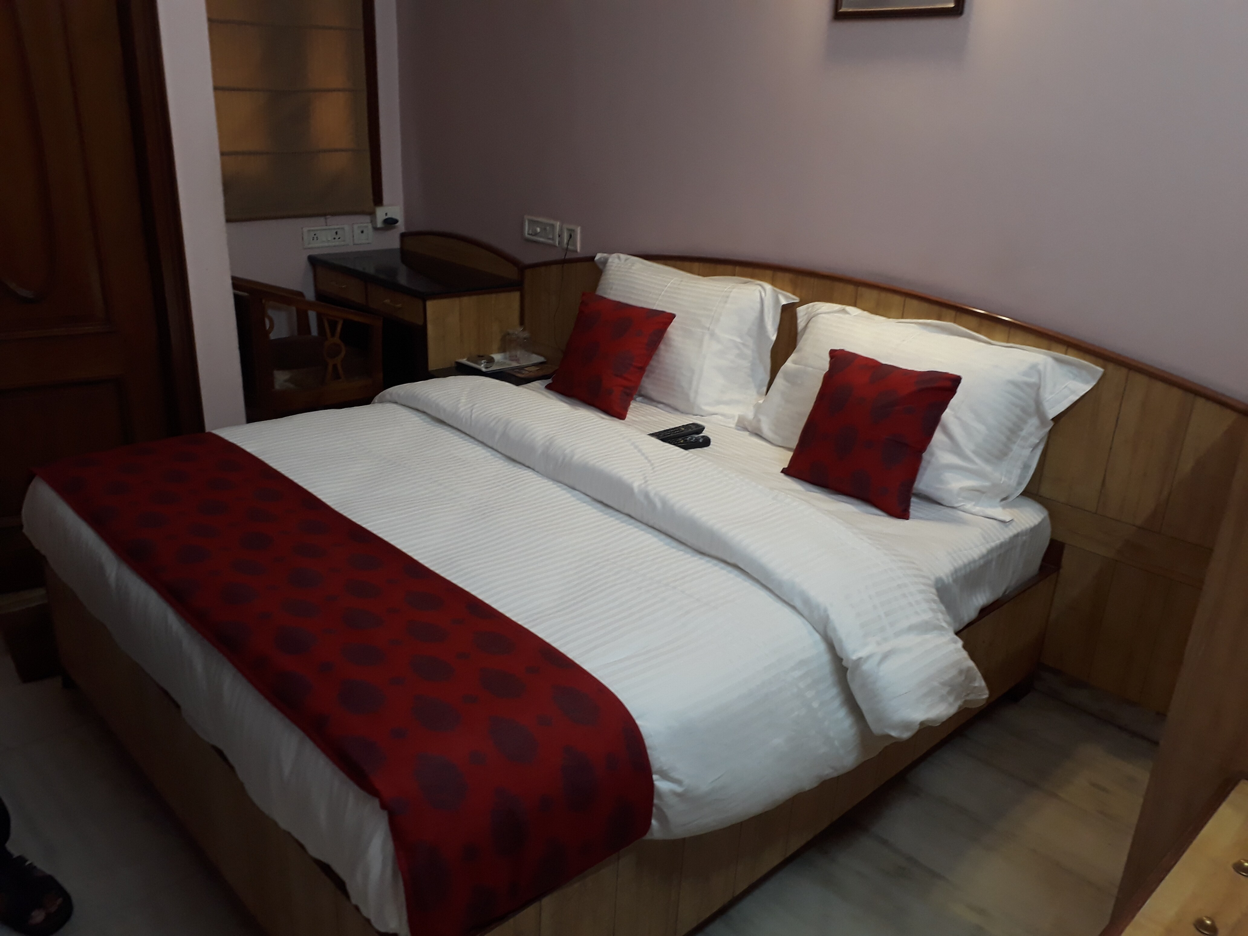 Hotel Celebration - Tap to explore photos