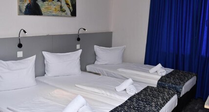 Hotel Muenchner Hof Room Type - Triple Room