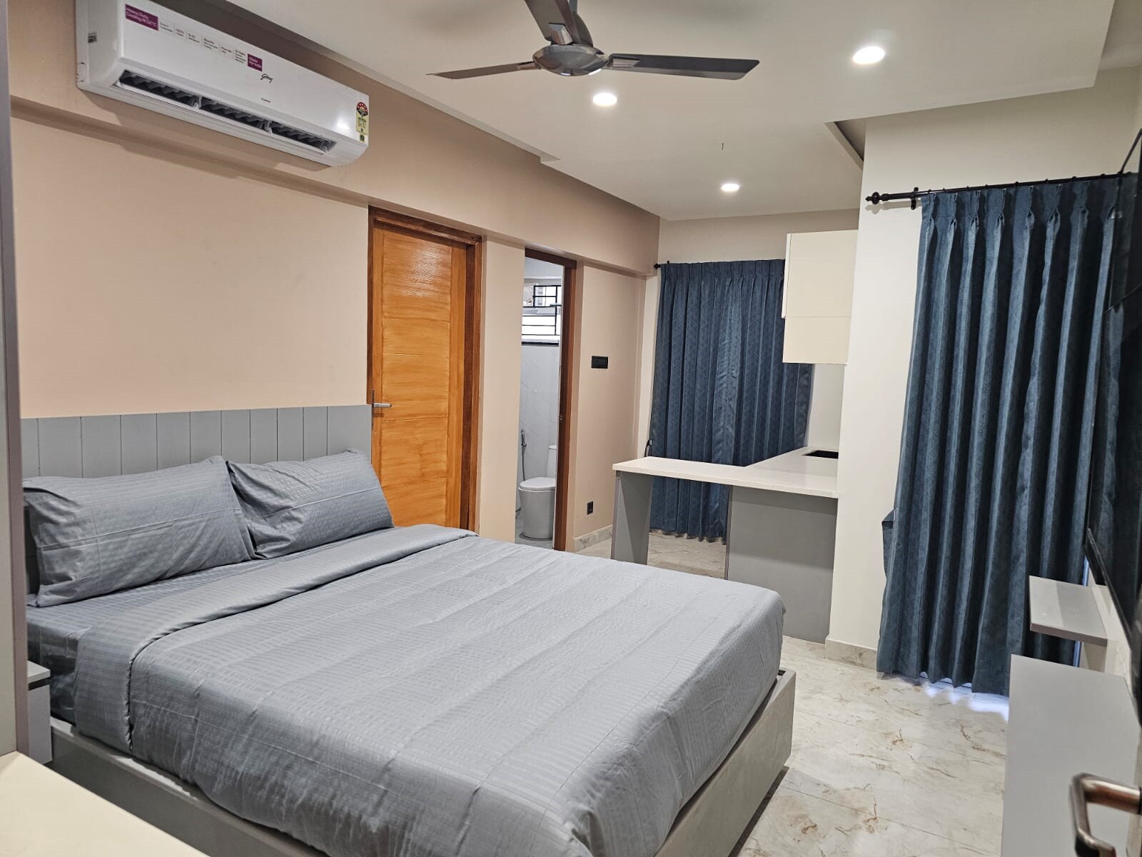 BABUS SERVICED APARTMENTS cbe - Tap to explore photos