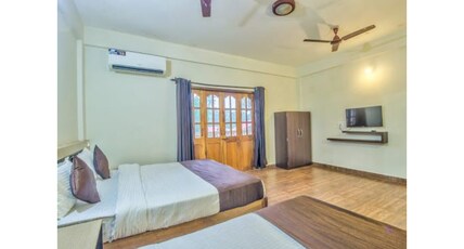 Way Inn Guest House Room Type - Triple Deluxe Bed with Balcony