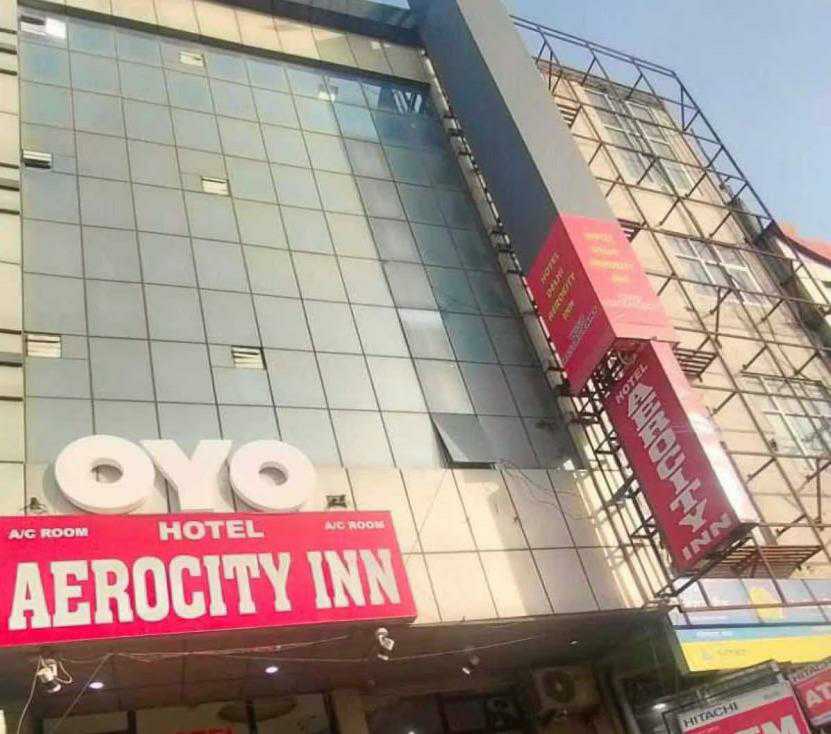 Hotel O Delhi Aerocity Inn - Tap to explore photos