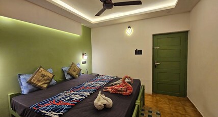 The Zen Zone Room Type - Double Room with Balcony