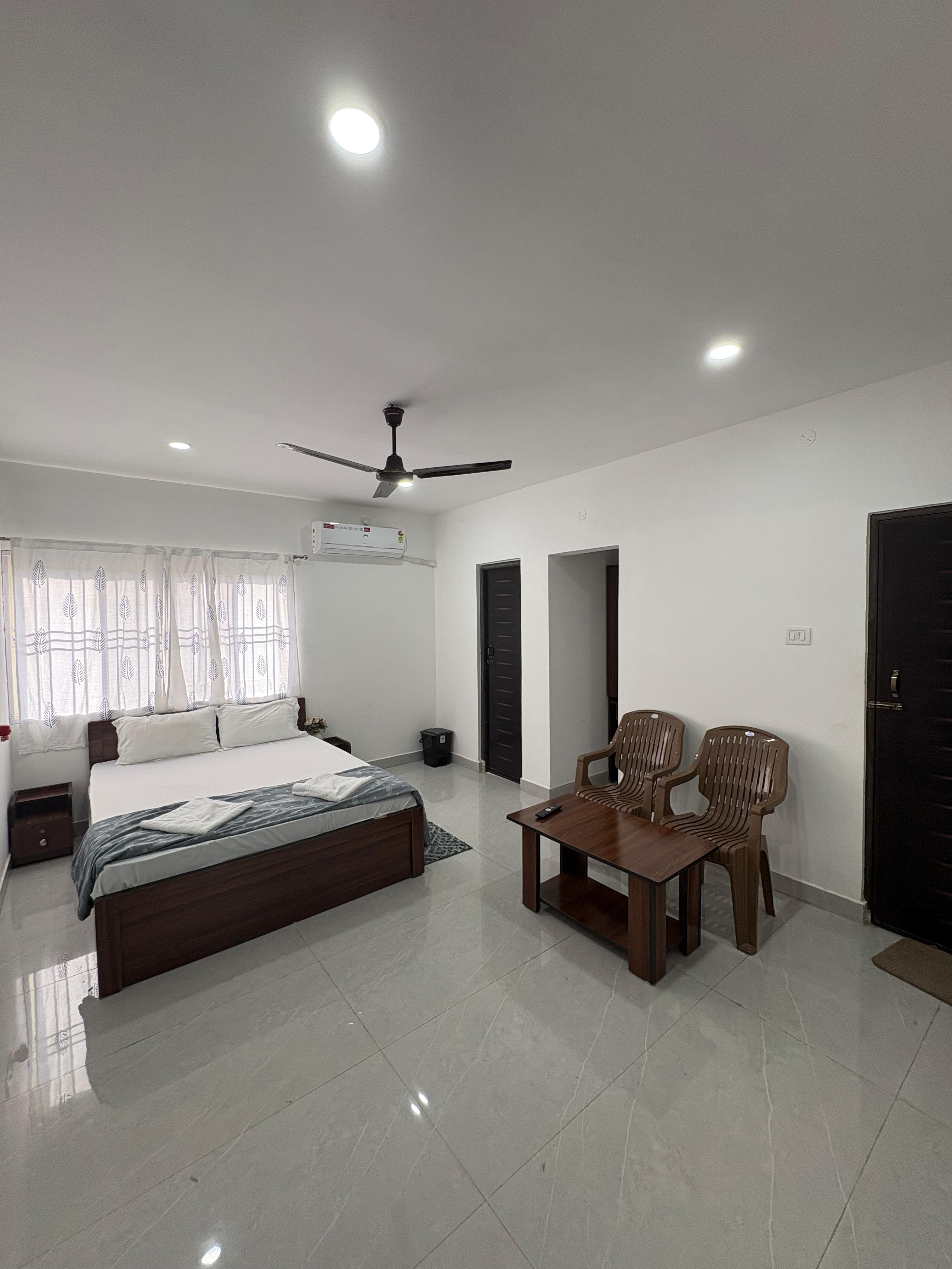 Hoppin Homestay | Private Apartment - Tap to explore photos
