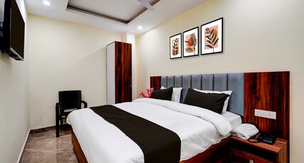 Hotel O Survey Chowk Bus Terminal Dehradun Room Type - Deluxe