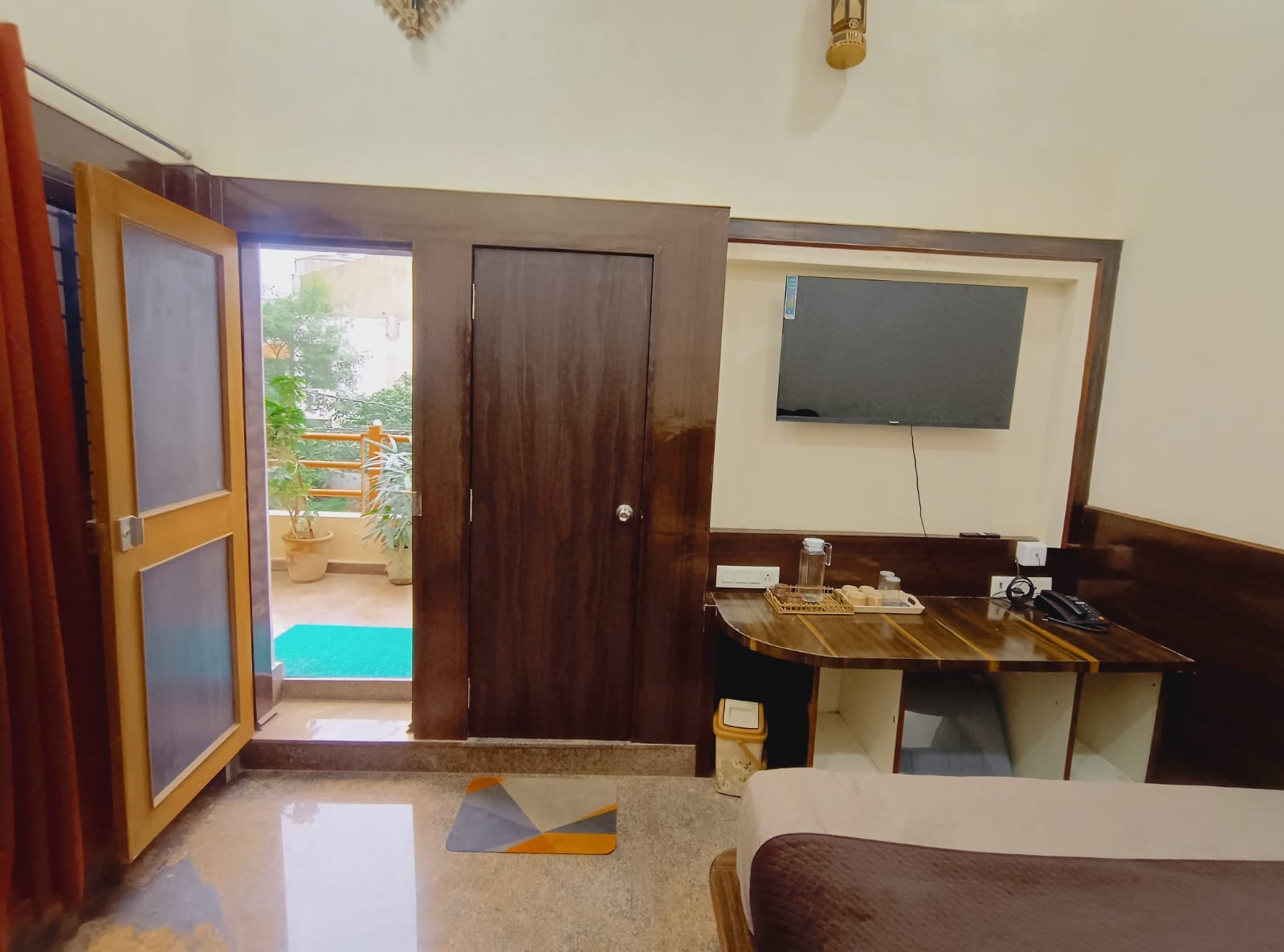 Panchmi Homestay - Tap to explore photos