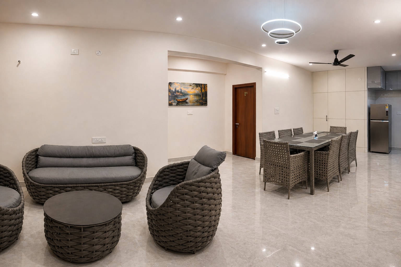DeVerveil Serviced Apartment - Tap to explore photos