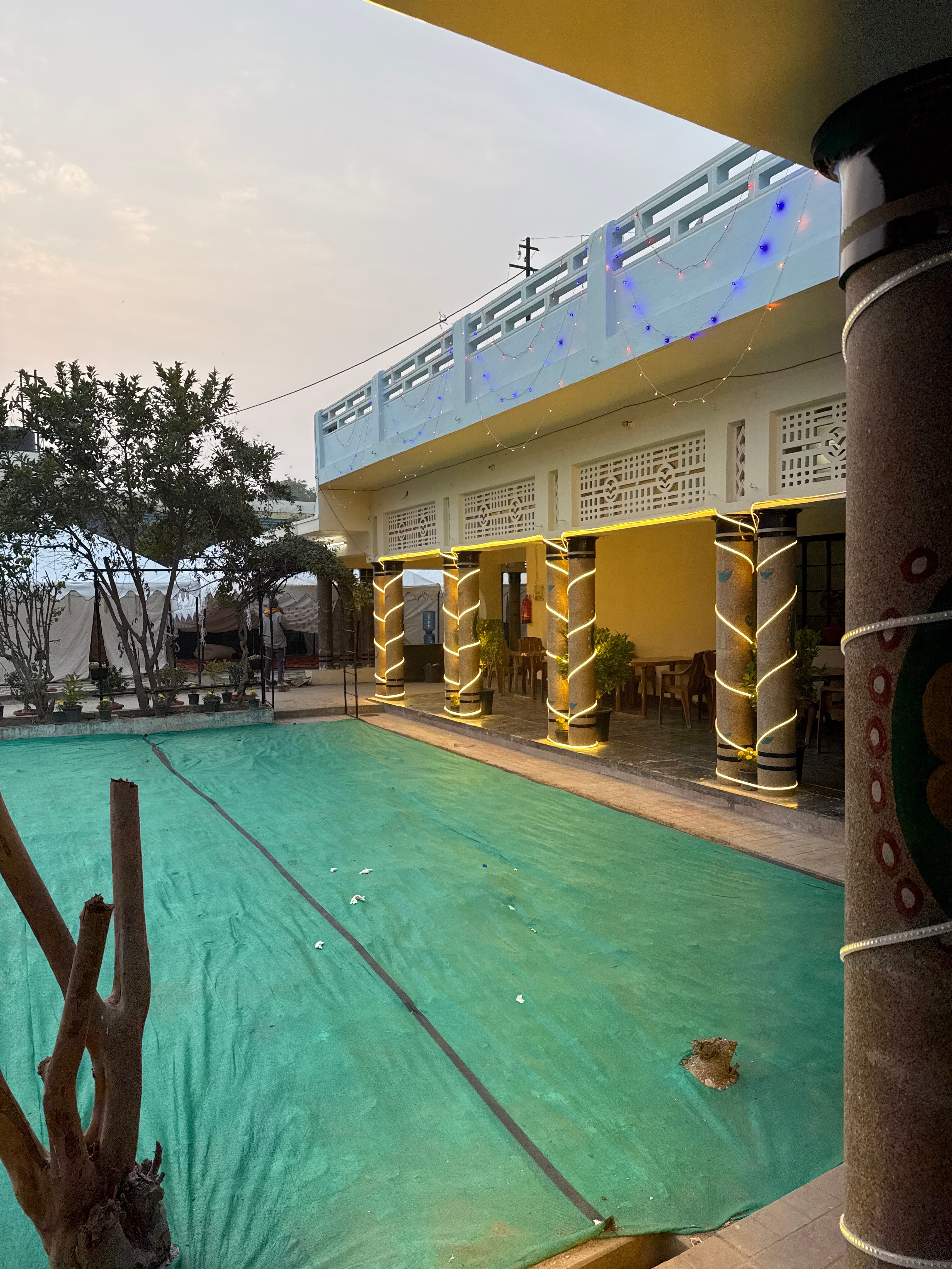 Triveni Cottages Sangam @2.5km From Triveni Sangam - Tap to explore photos