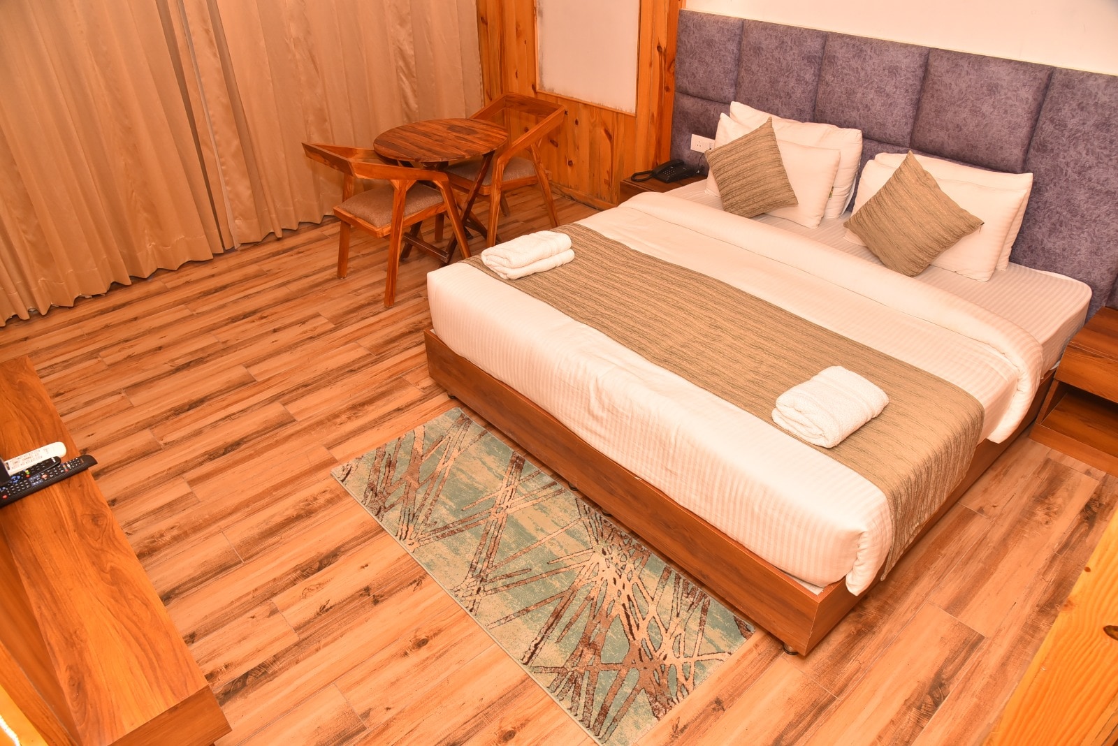 Qcent Woods Resort & Spa Rishikesh - Tap to explore photos