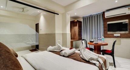 New Parimeet Residency Lodging and Boarding Room Type - Suite Room