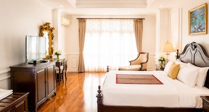 Dhavara Boutique Hotel Room Type - Royal Lao Suite