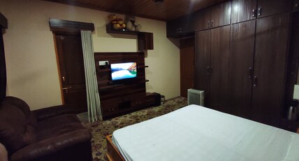 LAJAWAB HOMESTAY Room Type - Bedroom 1 AC