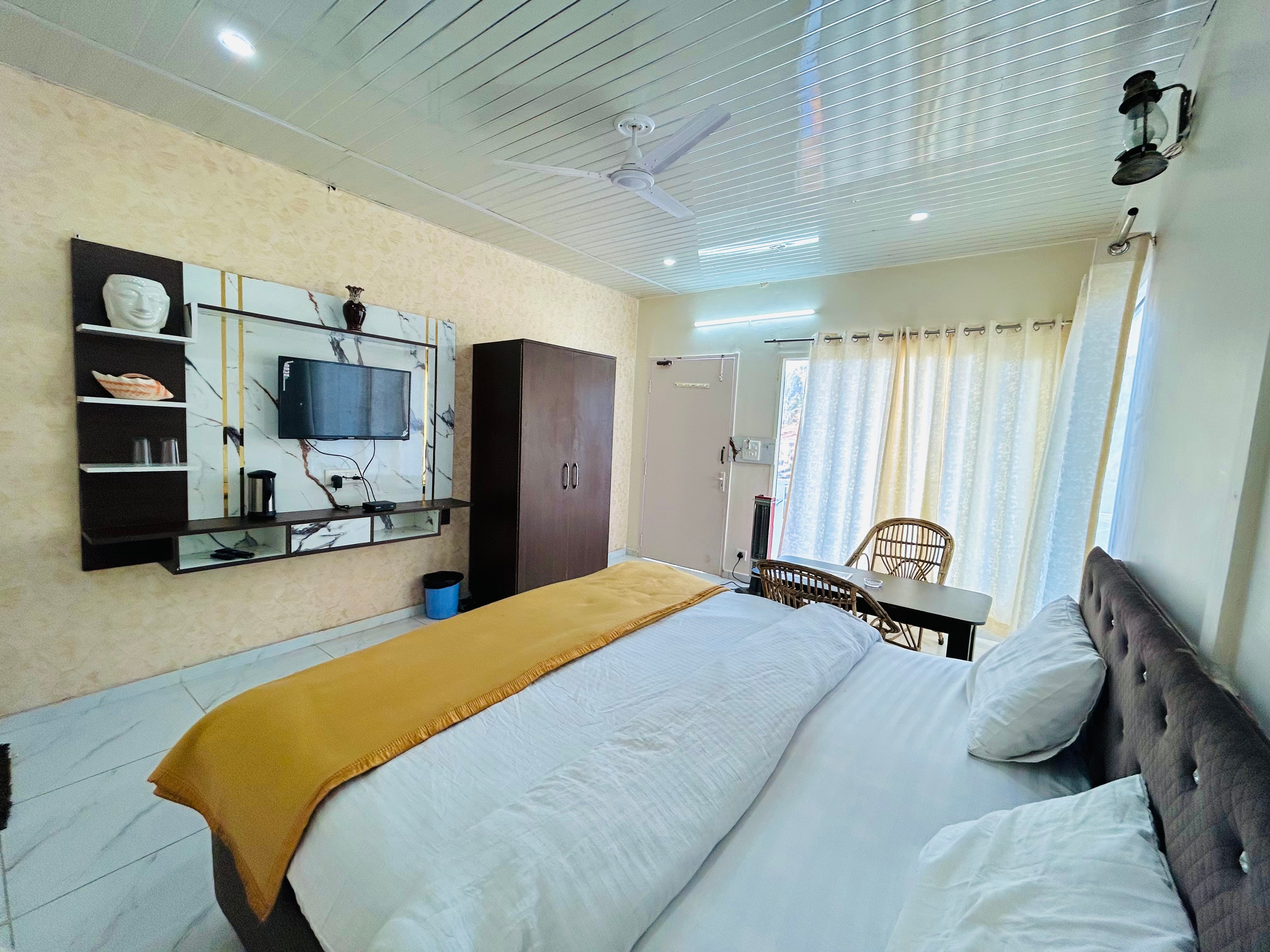 In Apple Estate Resort - Tap to explore photos