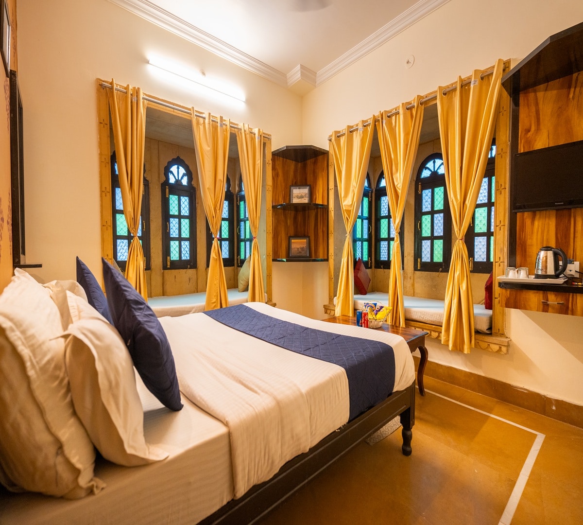 Hotel Golden Rock Jaisalmer - Tap to explore photos