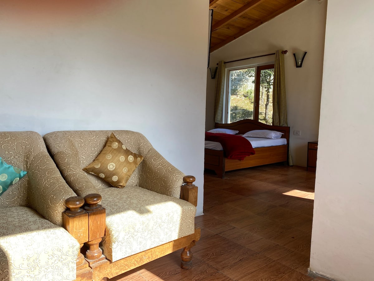 Surreal Views | Quaint Cottage in Mukteshwar - Tap to explore photos