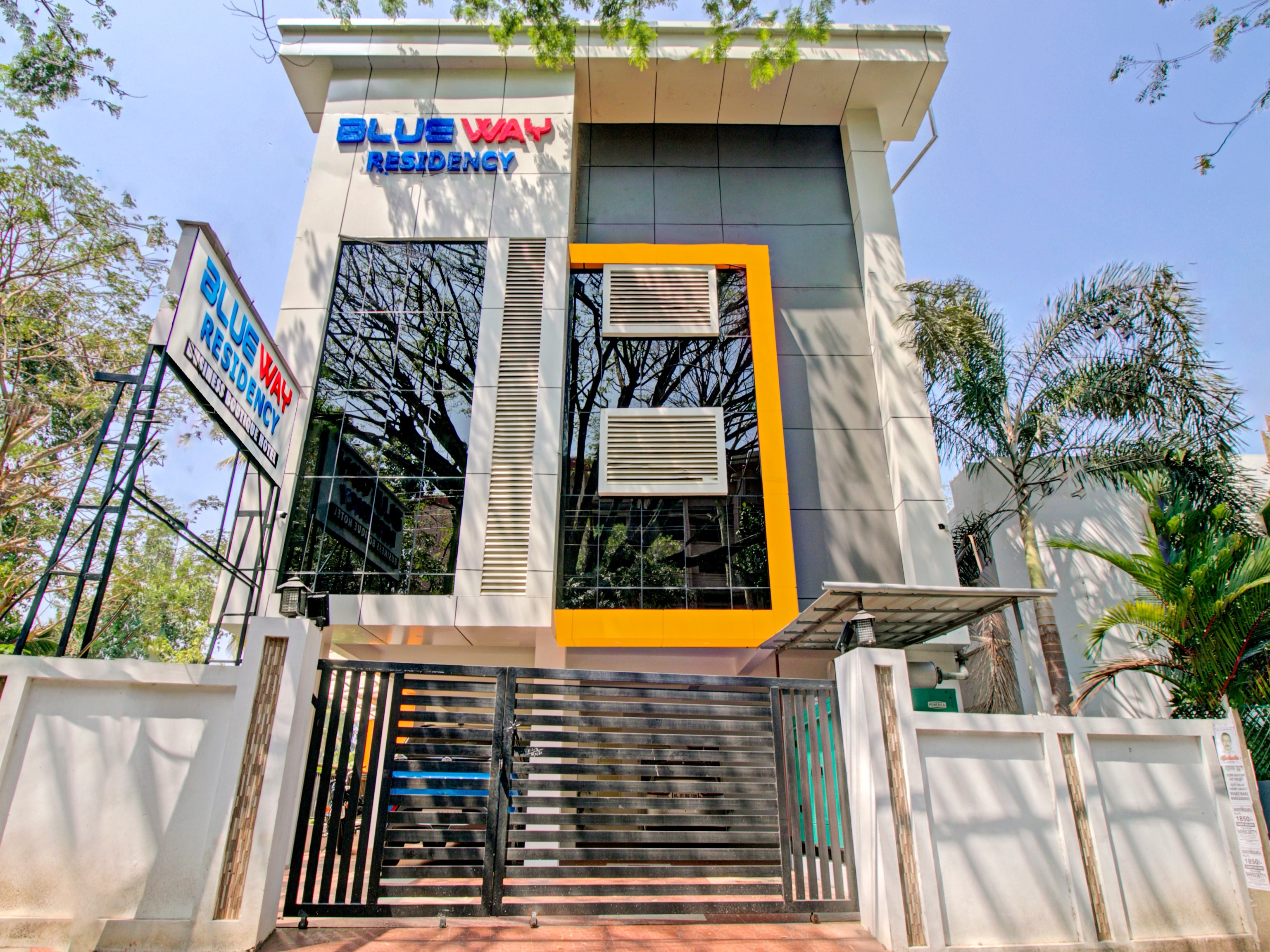 Blueway Residency Business Boutique Hotel - Tap to explore photos