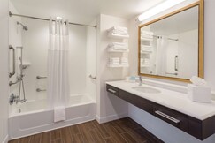 Hampton Inn & Suites by Hilton Newport/Cincinnati