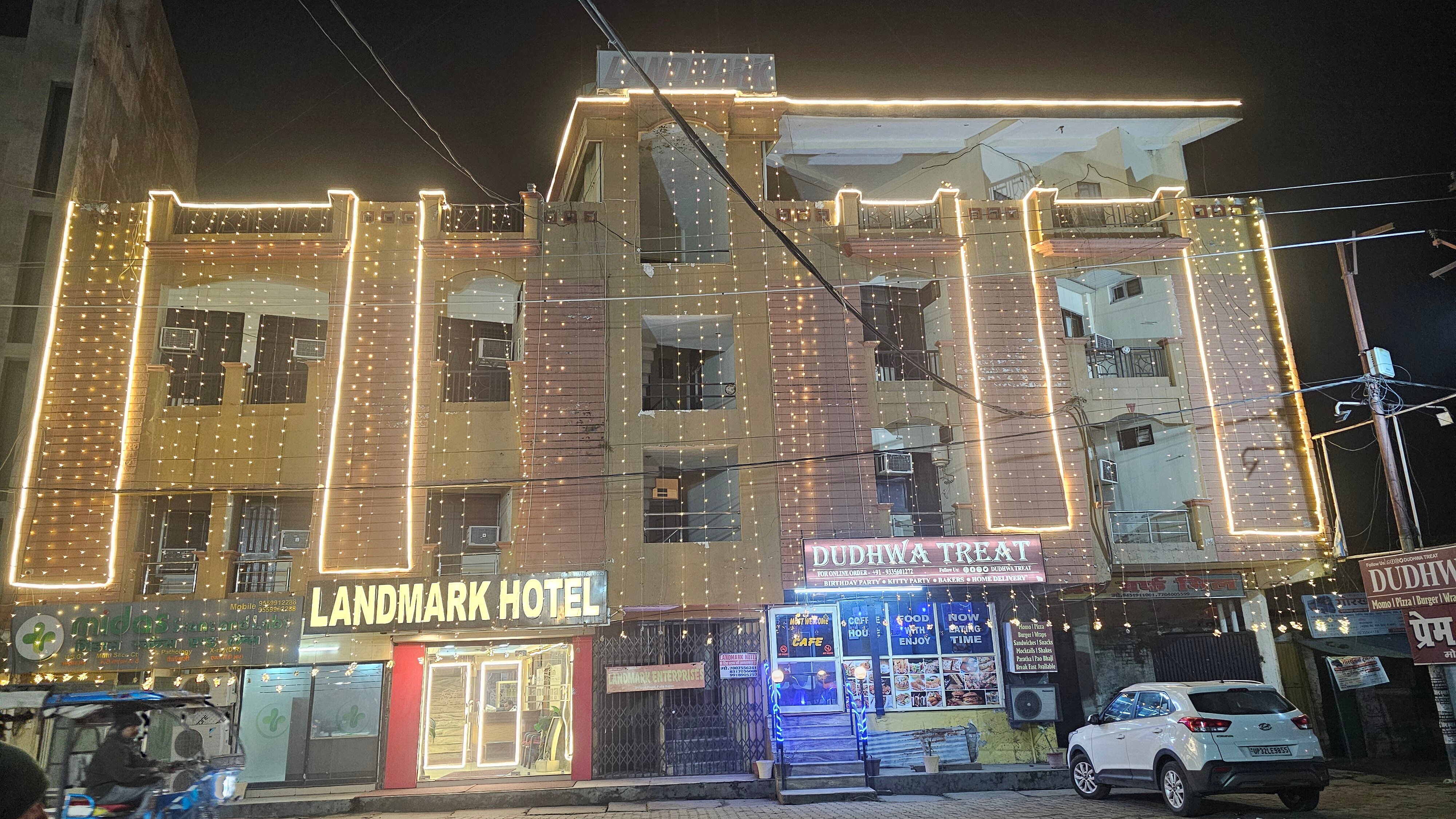 Landmark Hotel Dudhwa - Tap to explore photos