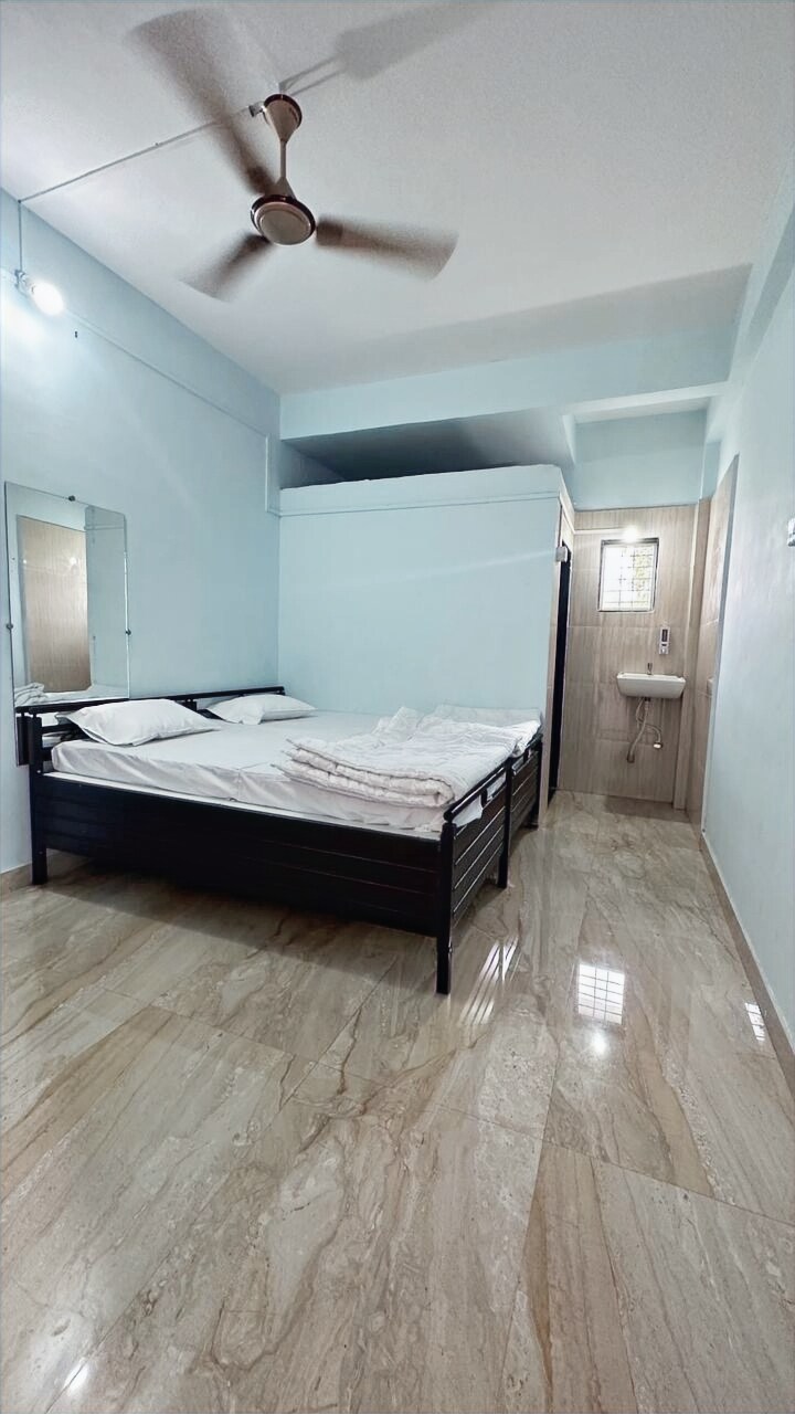 Fulgulab Lawns and HomeStay - Tap to explore photos
