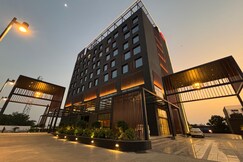 Ramada Encore By Wyndham Ayodhya Takpura