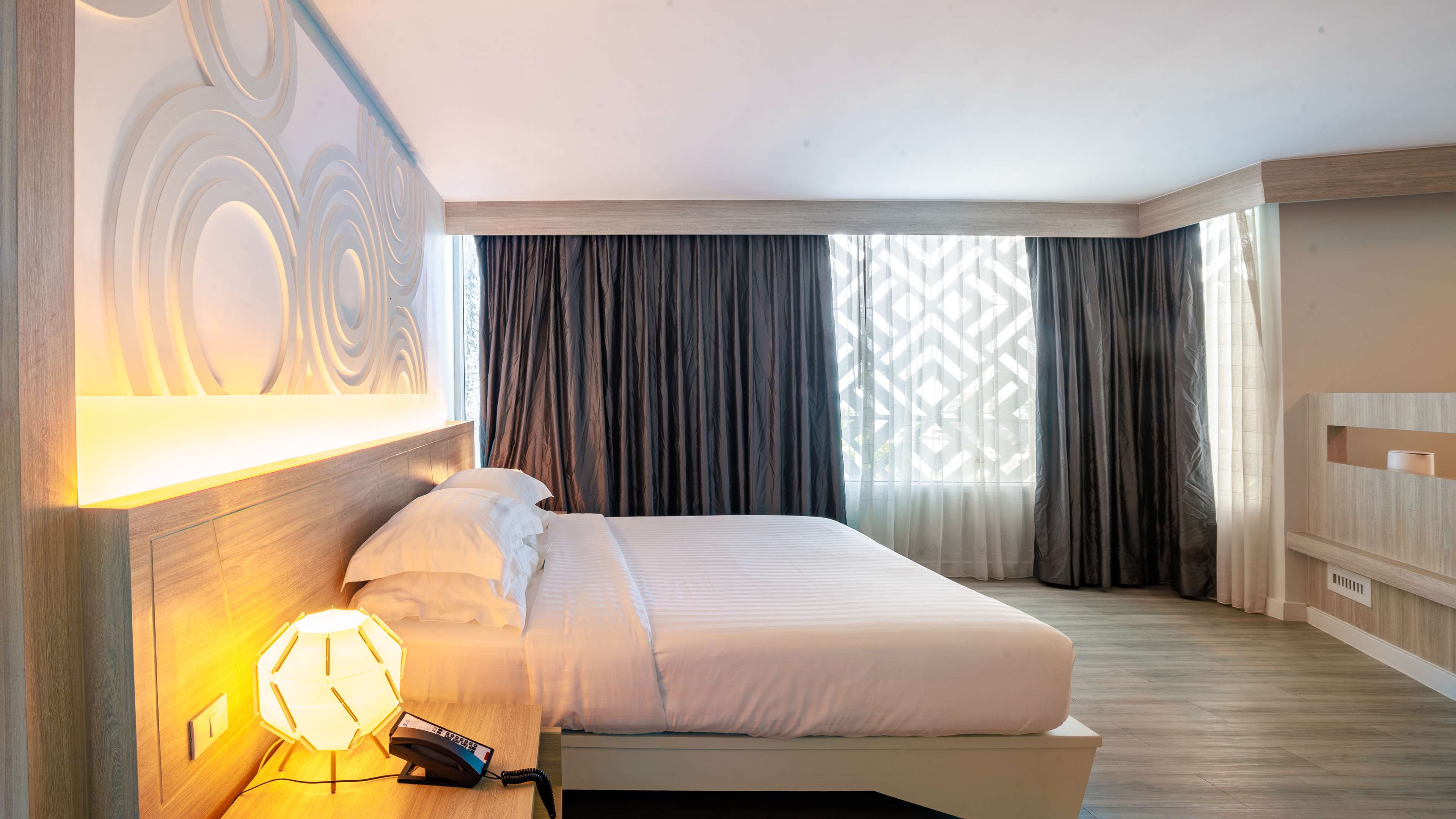 Best Western Chaweng Samui - Tap to explore photos