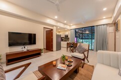 Stylish 2BHK Apartment with Pool near Candolim Beach | Hireavilla