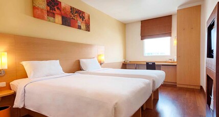 Ibis Pattaya Room Type - Standard Twin Room