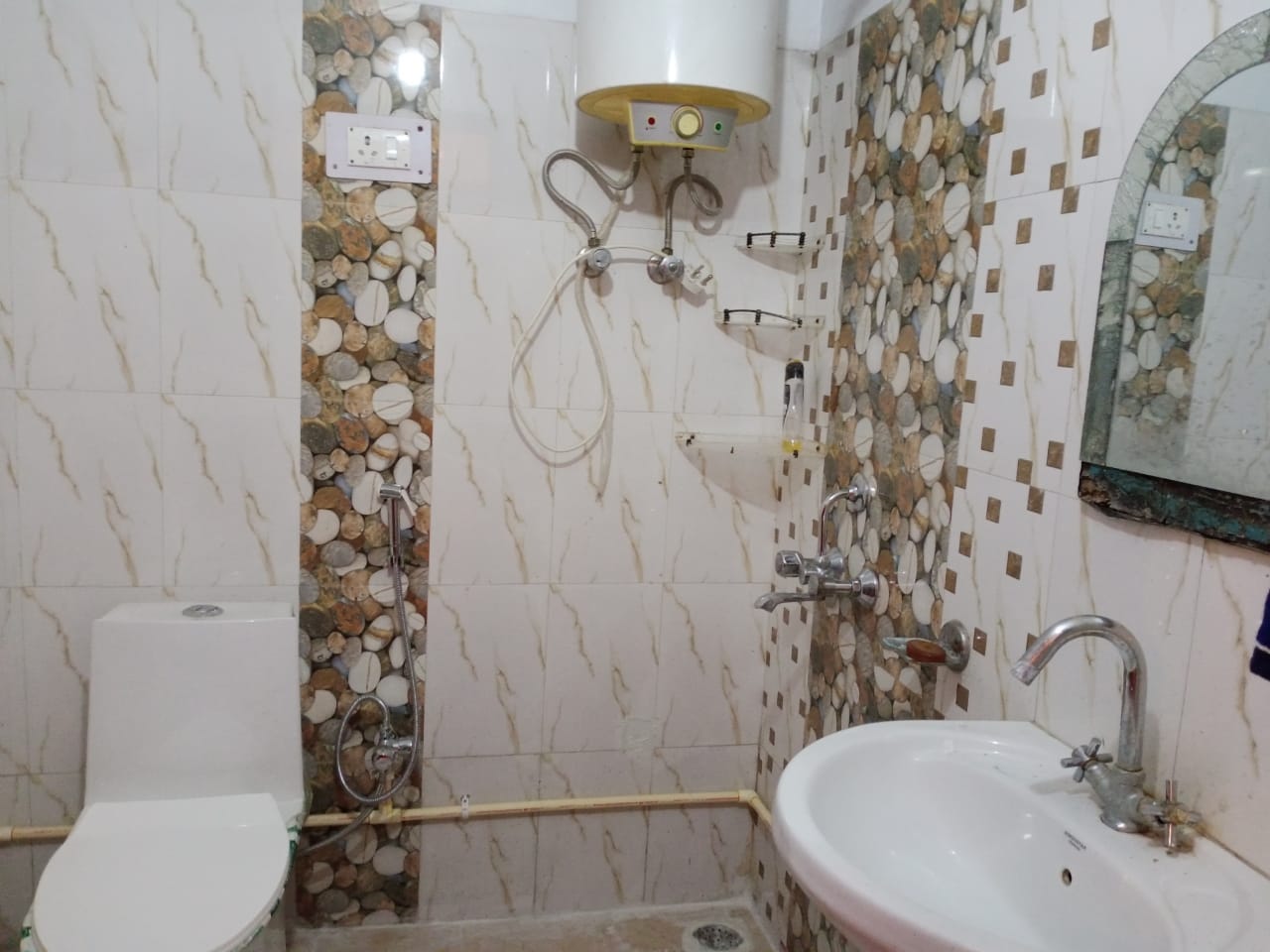 DeepShikhar Homestay - Tap to explore photos
