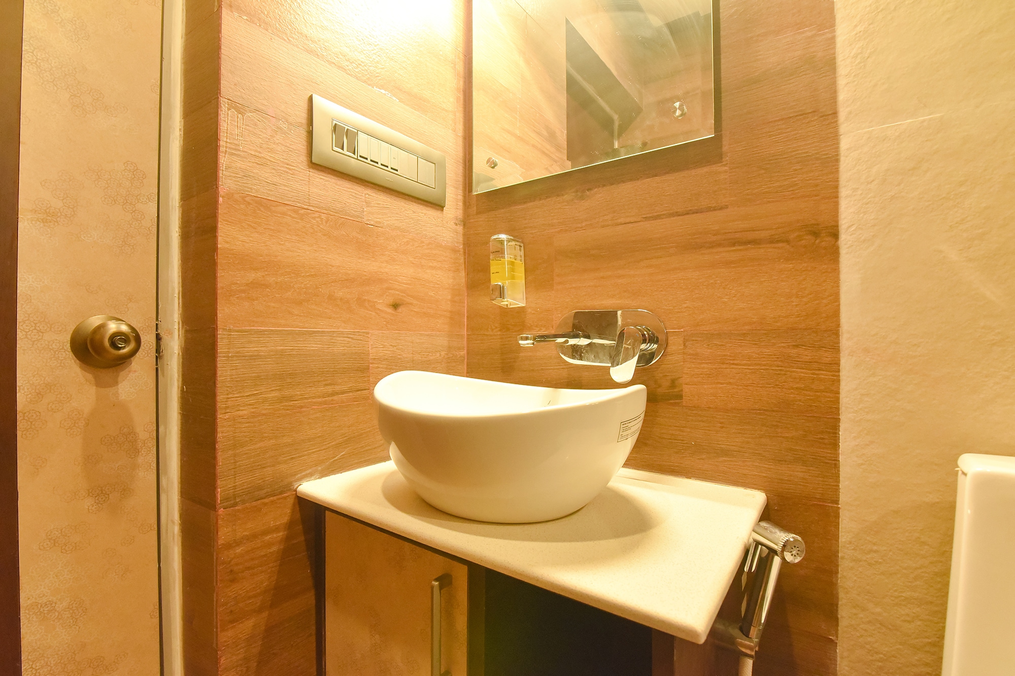 FabHotel Prime Grand Plaza - Near Kalyani Expressway - Tap to explore photos