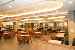 Hotel Comfort Inn Shikrapur