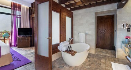 Sofitel Dubai The Palm, Resort and Spa Room Type - JUNIOR SUITE , Club Access, 1 King Size Bed, Sofabed, Private Balcony