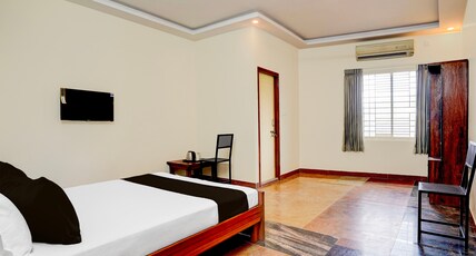 SPOT ON Sj Comforts Boarding And Lodging Room Type - Classic