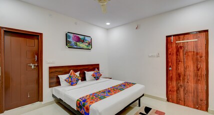 FabHotel Yagna Grand - Uppal Metro & Stadium, Uppal Room Type - Deluxe Room