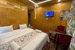 Kesar Villa in Pahalgam Woods