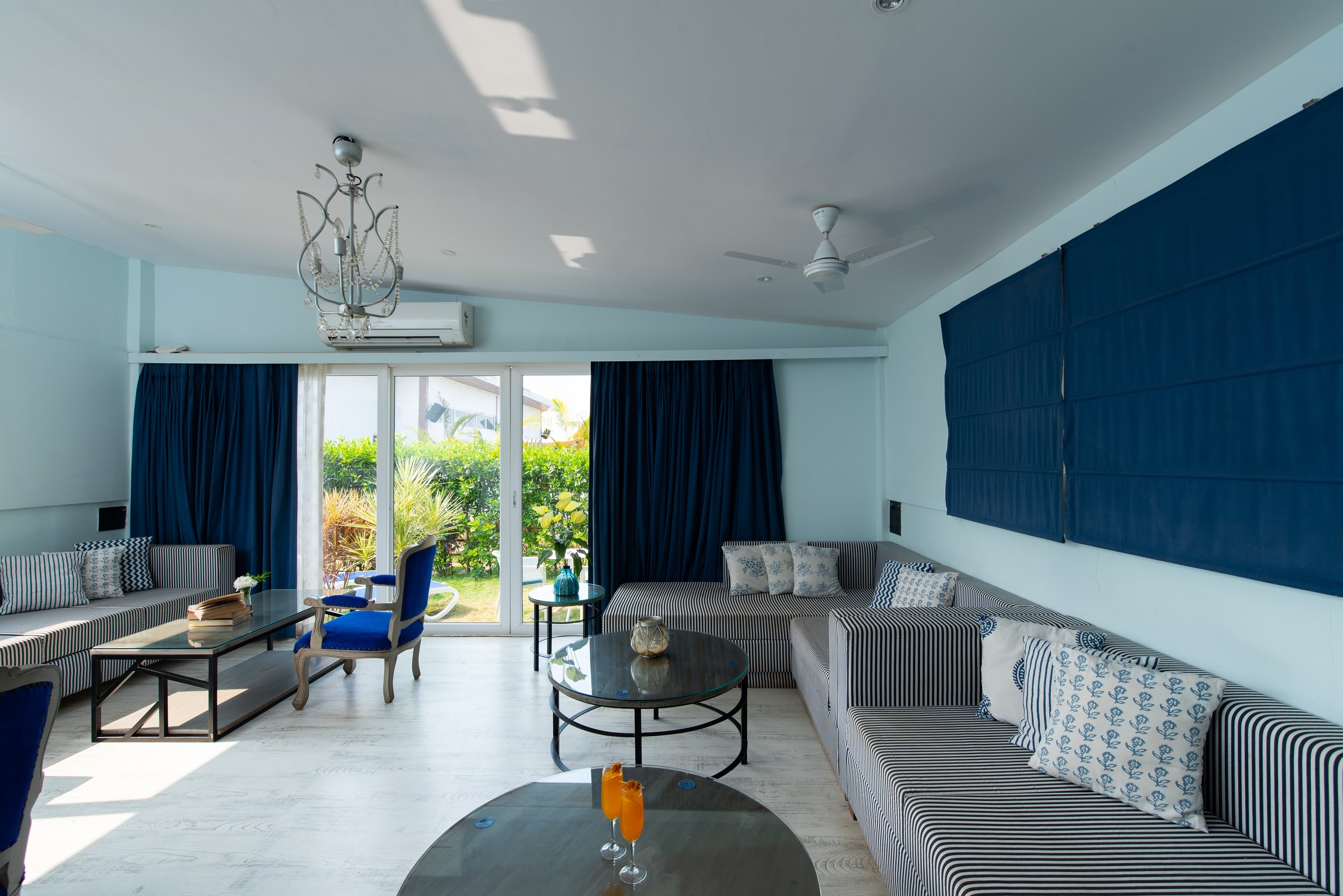 Living Room Beach Resort - Tap to explore photos