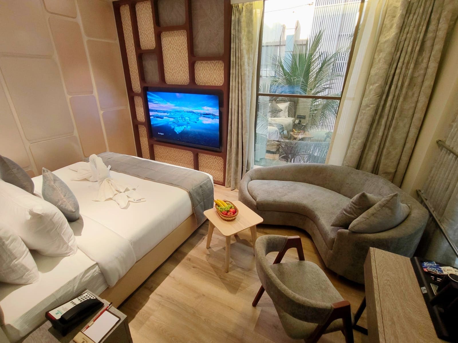 Maxxvalue Hotel MIDC - Tap to explore photos